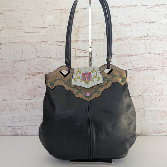 Papillon Vintage Elegant Black Leather Tote Bag - Picture 2 of 12